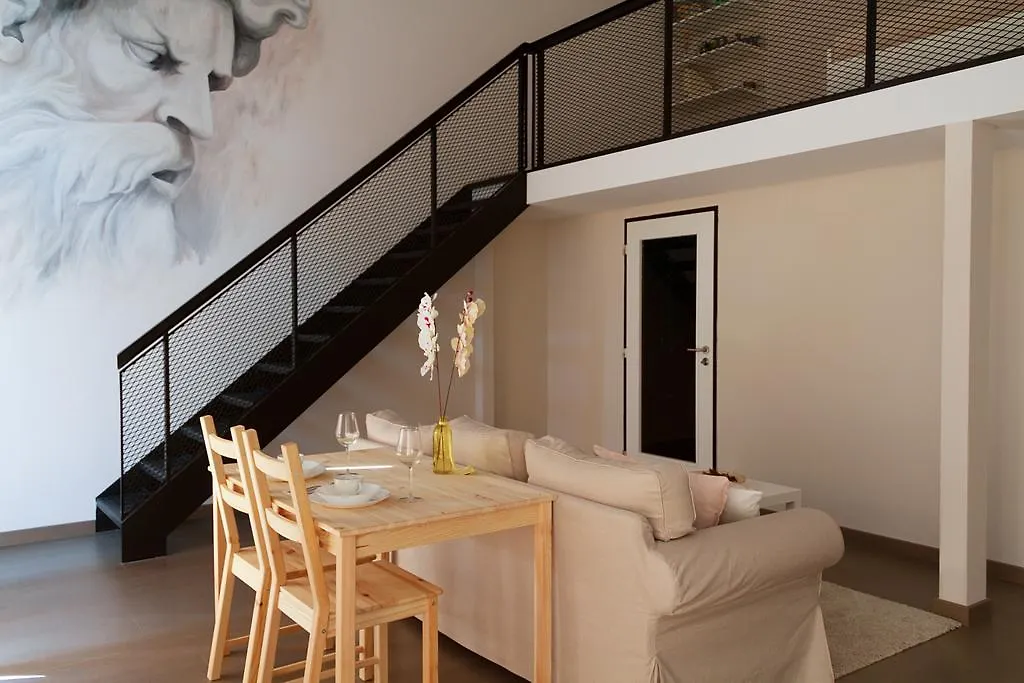 Boutique Lofts 0*, Praga República Checa