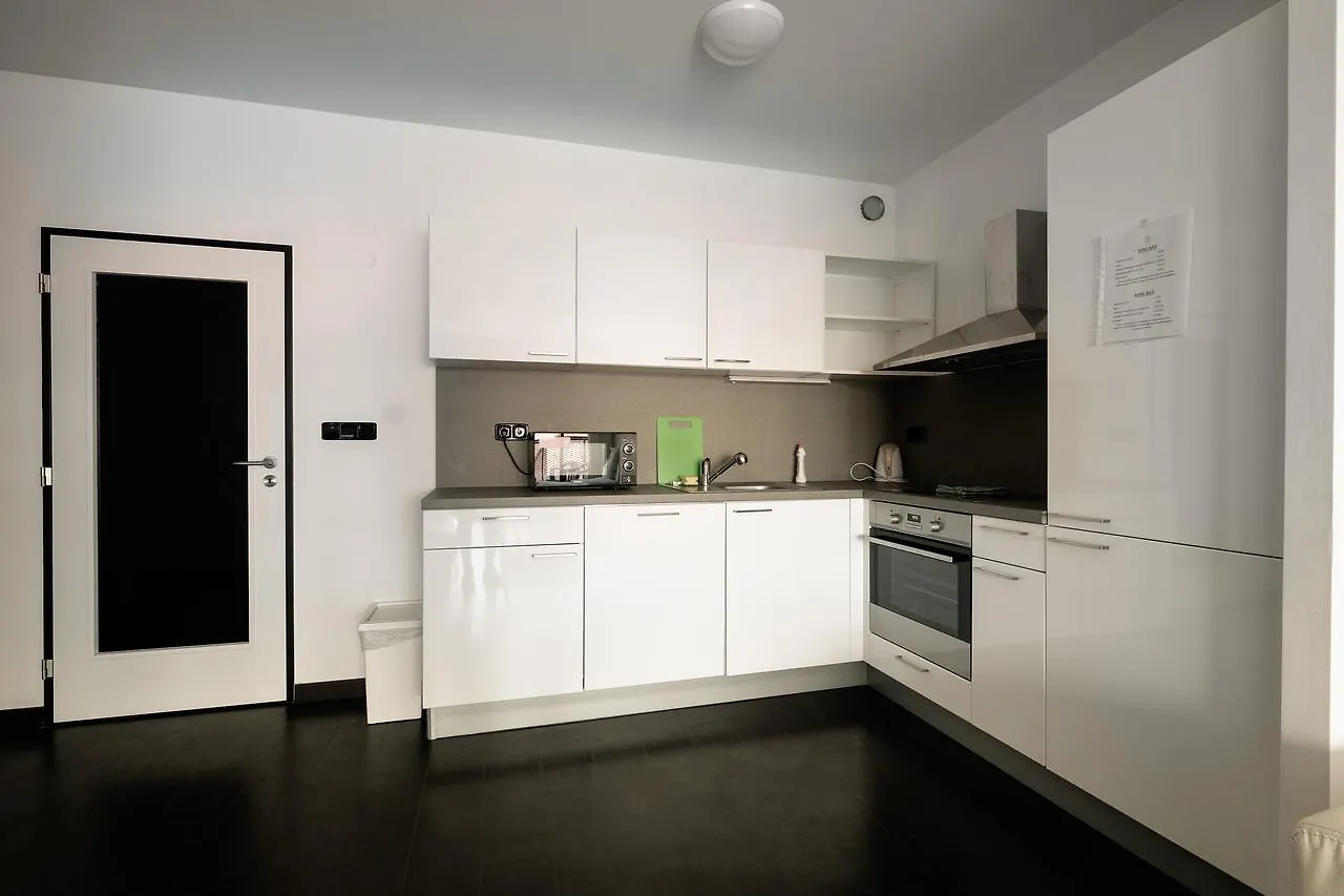 Boutique Lofts 0*, Praga